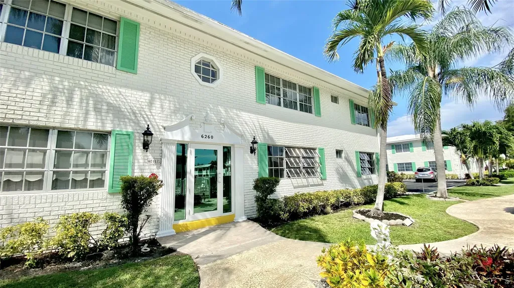 1821 NE 62nd Street Fort Lauderdale FL 33308