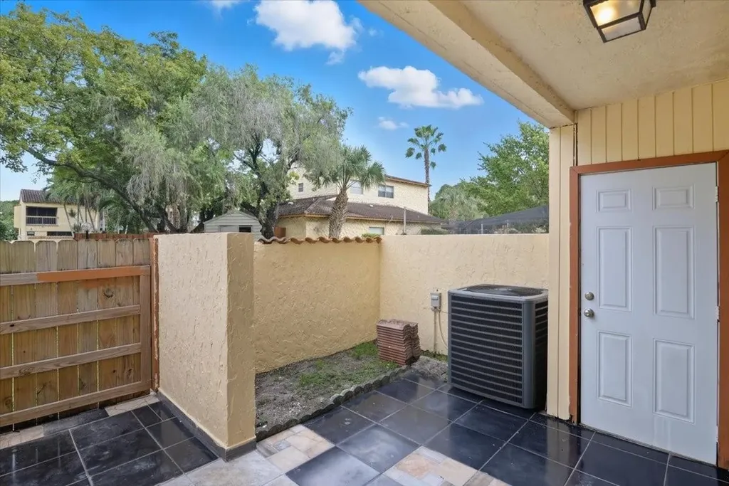 7793 Grande Street Sunrise FL 33351