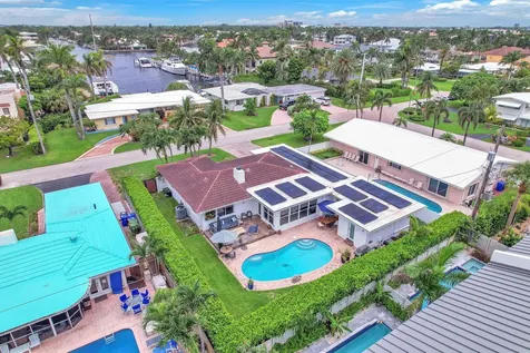 2212 NE 32nd Avenue Fort Lauderdale FL 33305