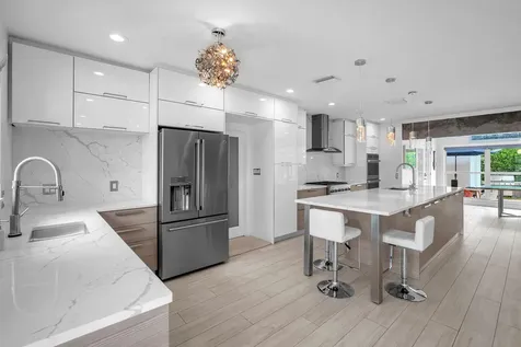2212 NE 32nd Avenue Fort Lauderdale FL 33305