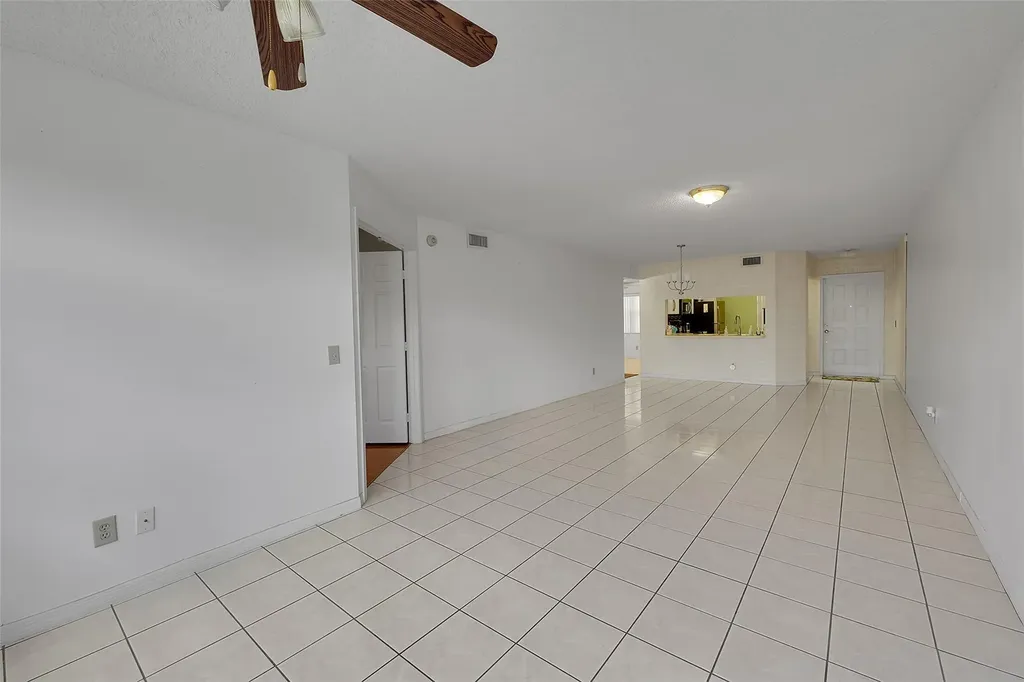 10369 NW 24th Place Sunrise FL 33322