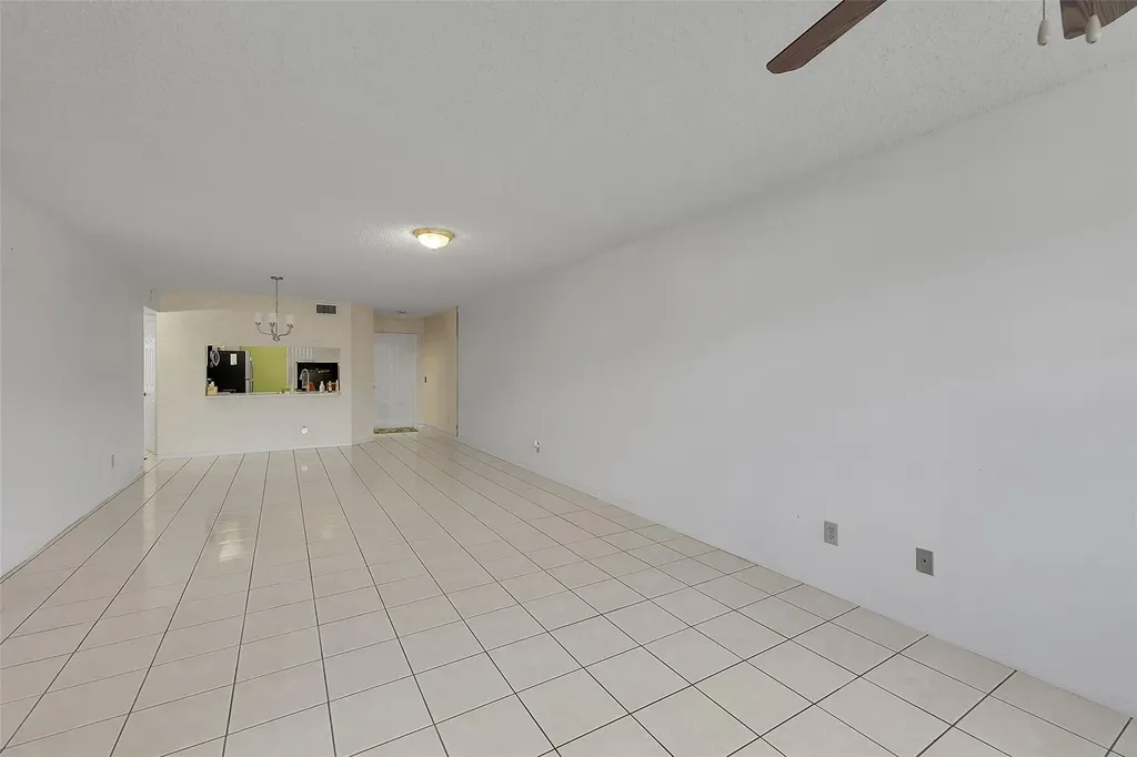 10369 NW 24th Place Sunrise FL 33322