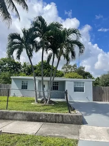 3610 SW 46th Avenue West Park FL 33023