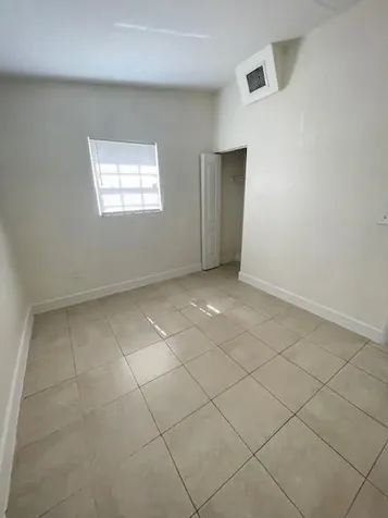 3610 SW 46th Avenue West Park FL 33023