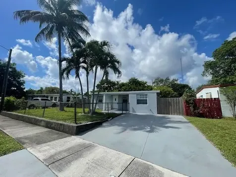 3610 SW 46th Avenue West Park FL 33023
