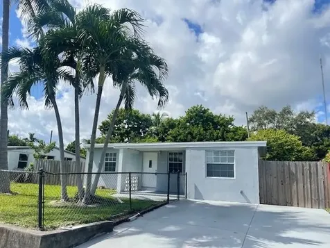 3610 SW 46th Avenue West Park FL 33023