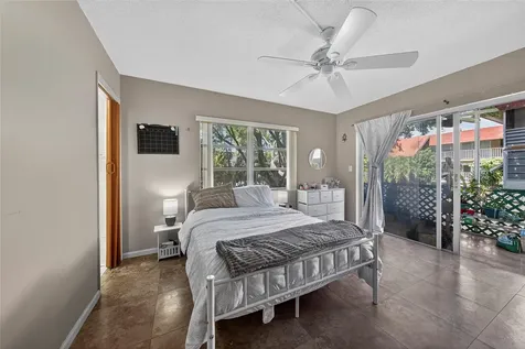 2901 NW 47th Terrace Lauderdale Lakes FL 33313