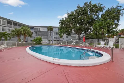 2901 NW 47th Terrace Lauderdale Lakes FL 33313