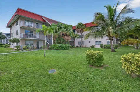 2901 NW 47th Terrace Lauderdale Lakes FL 33313