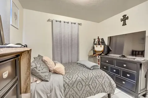 1935 SW 67th Terrace North Lauderdale FL 33068