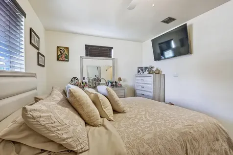 1935 SW 67th Terrace North Lauderdale FL 33068