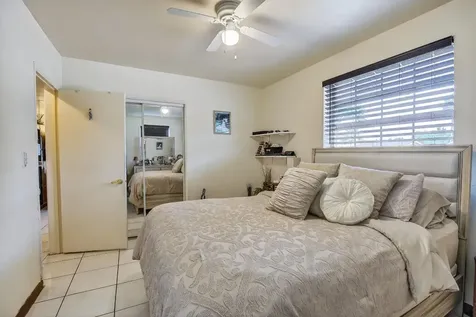 1935 SW 67th Terrace North Lauderdale FL 33068