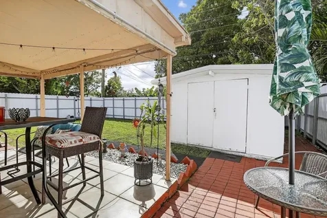 1935 SW 67th Terrace North Lauderdale FL 33068