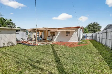1935 SW 67th Terrace North Lauderdale FL 33068