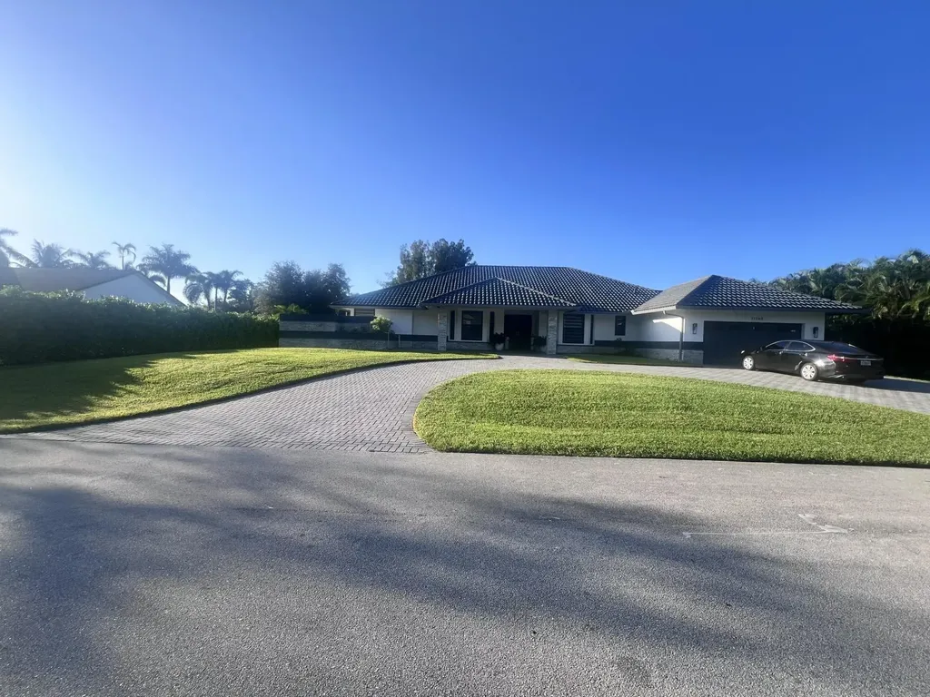 11740 Hermitage Drive Plantation FL 33325