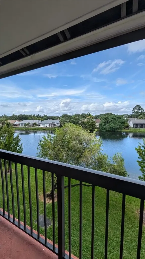 9919 Nob Hill Lane Sunrise FL 33351