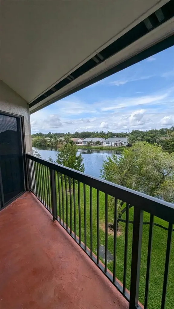 9919 Nob Hill Lane Sunrise FL 33351