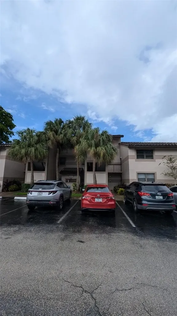 9919 Nob Hill Lane Sunrise FL 33351