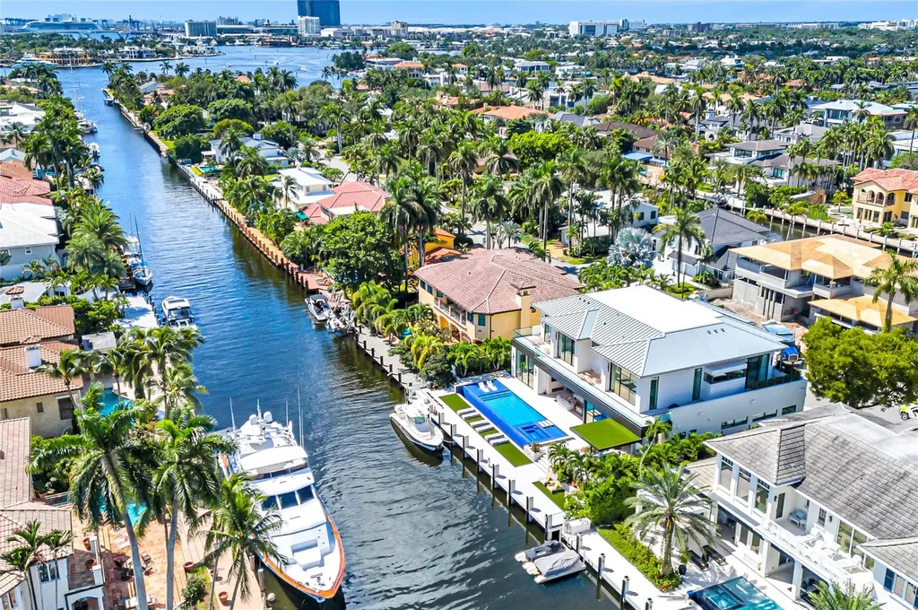 408 Coral Way Fort Lauderdale FL 33301