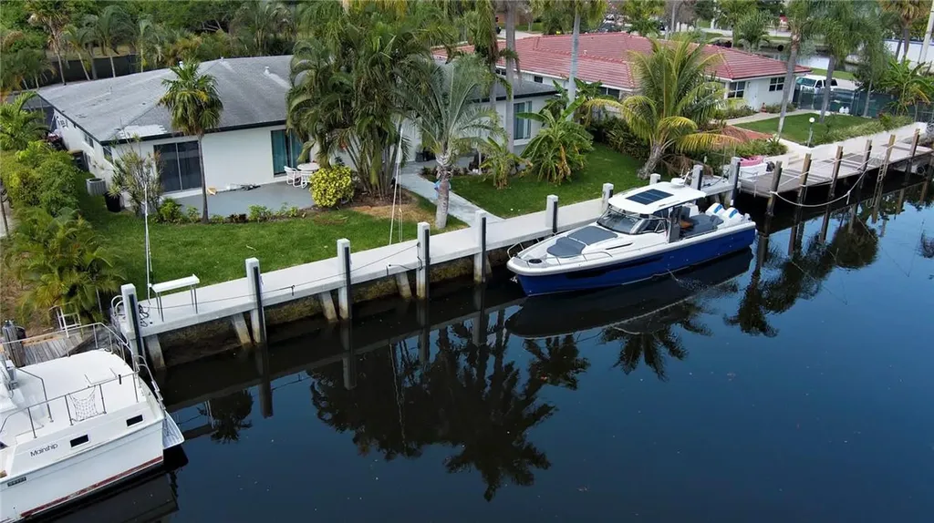 3860 NE 23rd Avenue Lighthouse Point FL 33064