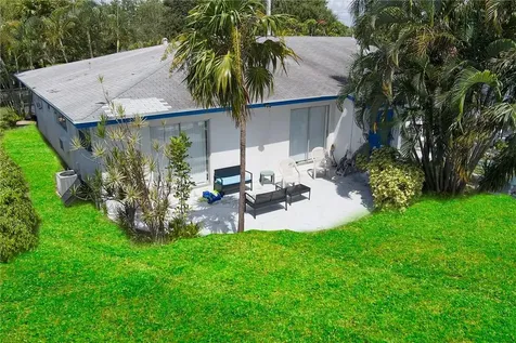 3860 NE 23rd Avenue Lighthouse Point FL 33064