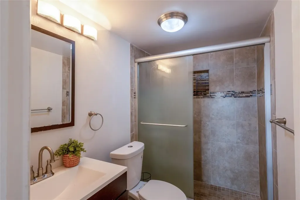 8725 Shadow Wood Boulevard Coral Springs FL 33071