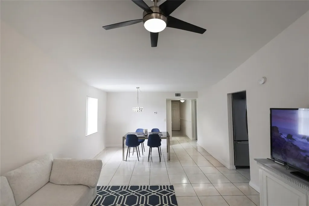 8725 Shadow Wood Boulevard Coral Springs FL 33071