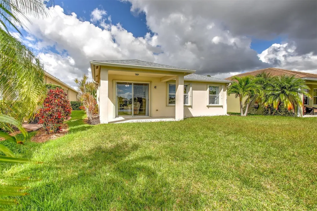 9713 SW Eastbrook Circle Port St Lucie FL 34987