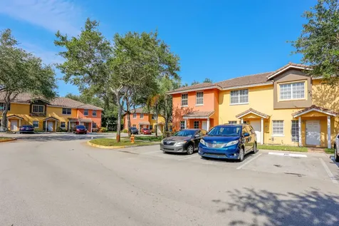 4149 NW 67th Te Lauderhill FL 33319