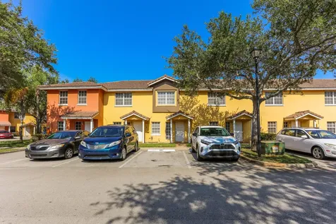 4149 NW 67th Te Lauderhill FL 33319