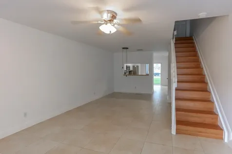 4149 NW 67th Te Lauderhill FL 33319