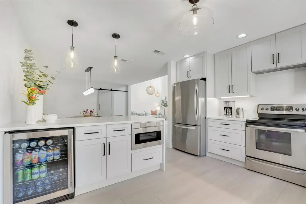 8569 Casa Del Lago Boca Raton FL 33433