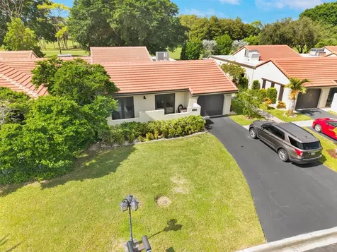 8569 Casa Del Lago Boca Raton FL 33433