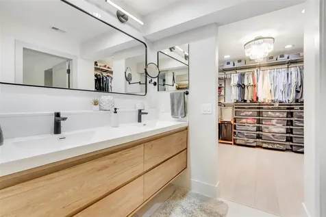 8569 Casa Del Lago Boca Raton FL 33433