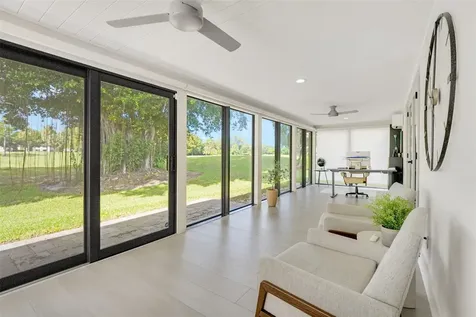 8569 Casa Del Lago Boca Raton FL 33433