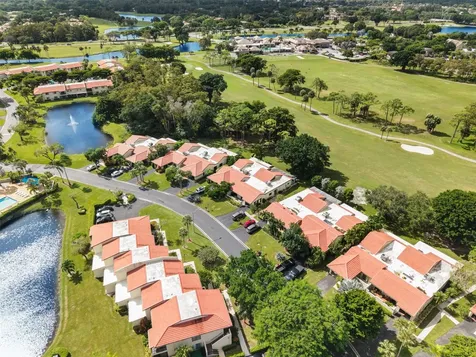 8569 Casa Del Lago Boca Raton FL 33433