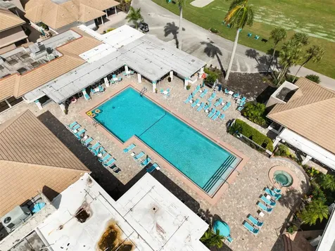 8569 Casa Del Lago Boca Raton FL 33433