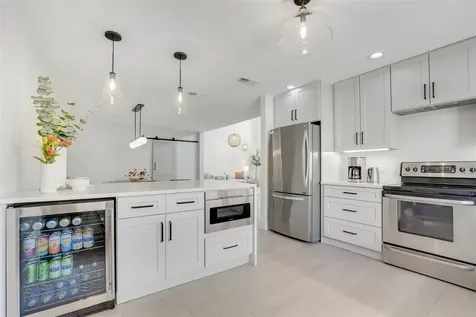 8569 Casa Del Lago Boca Raton FL 33433