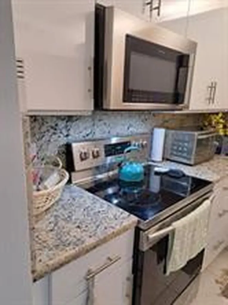 3850 Washington Street Hollywood FL 33021