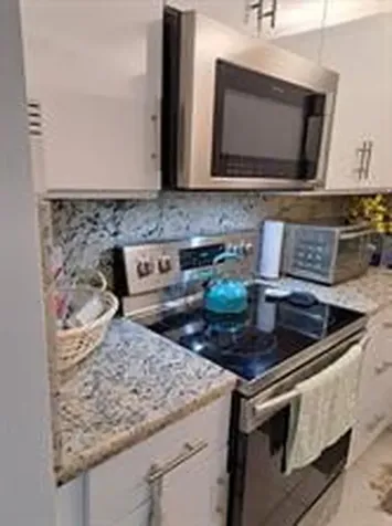 3850 Washington Street Hollywood FL 33021