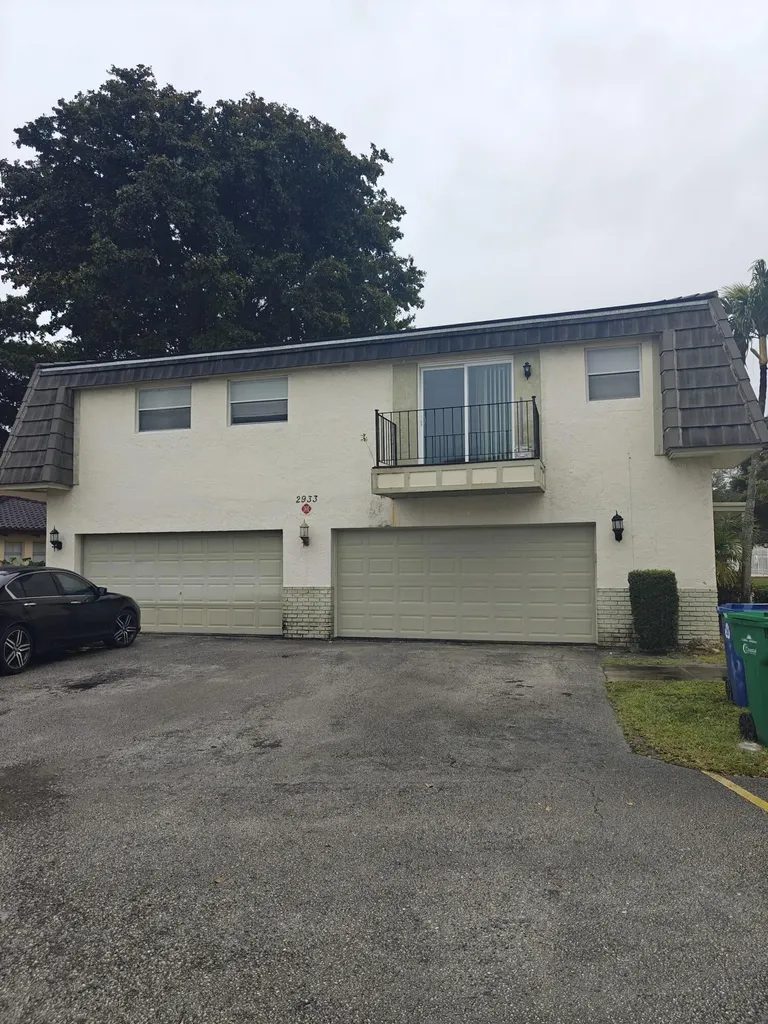 2933 NW 89 Terrace Coral Springs FL 33065