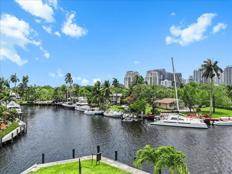 522 SW 9th Terrace Fort Lauderdale FL 33312