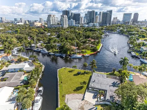 522 SW 9th Terrace Fort Lauderdale FL 33312