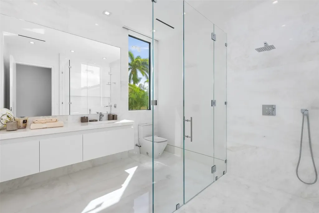 68 Isla Bahia Drive Fort Lauderdale FL 33316