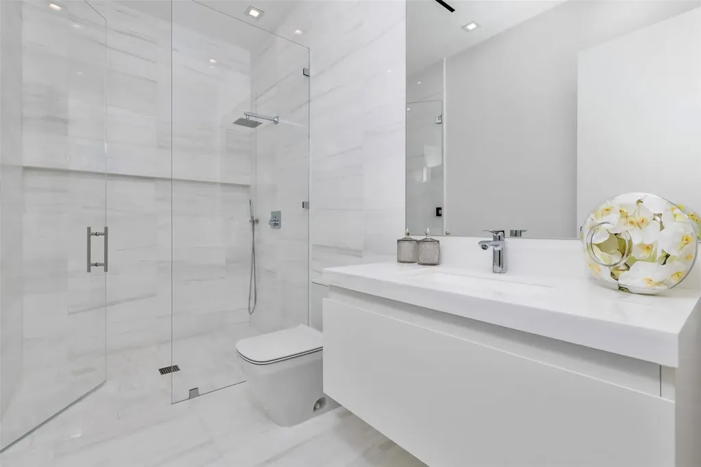 68 Isla Bahia Drive Fort Lauderdale FL 33316