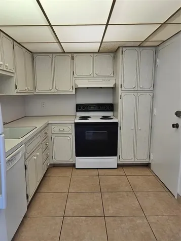 1985 S Ocean Drive Hallandale Beach FL 33009