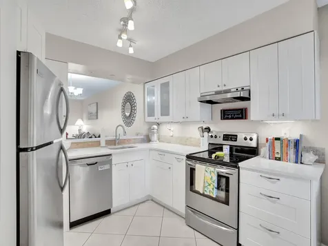 2208 S Cypress Bend Drive Pompano Beach FL 33069