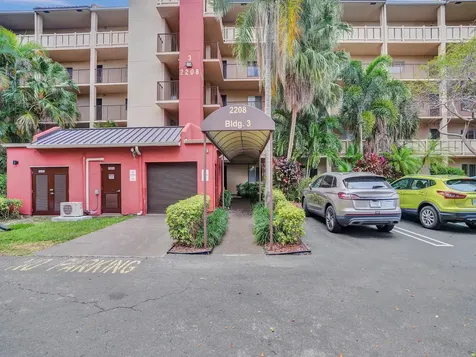 2208 S Cypress Bend Drive Pompano Beach FL 33069