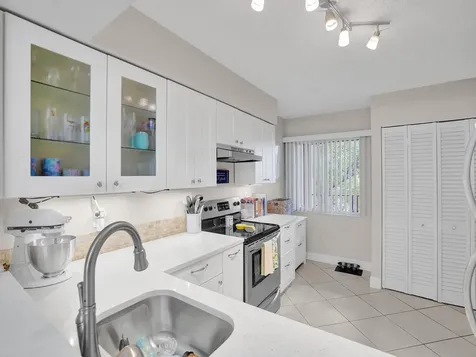 2208 S Cypress Bend Drive Pompano Beach FL 33069