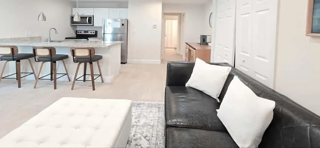 1215 NE 13th Avenue Fort Lauderdale FL 33304